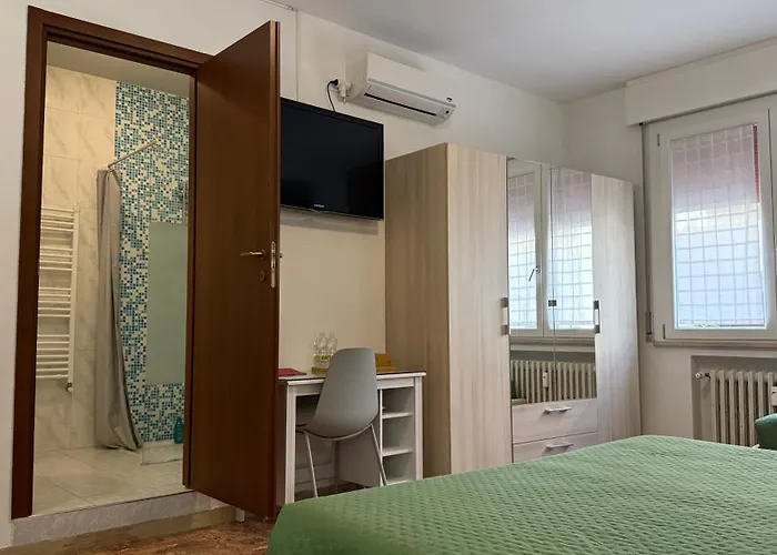 Гостевой дом 216 Venice 3*