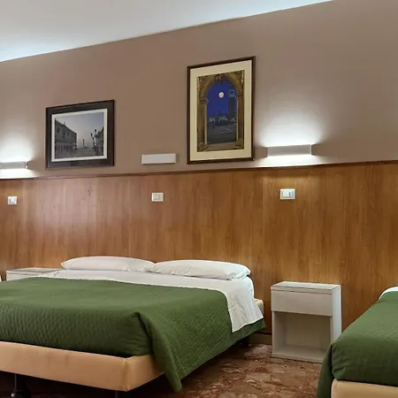 216 Venice Guest house